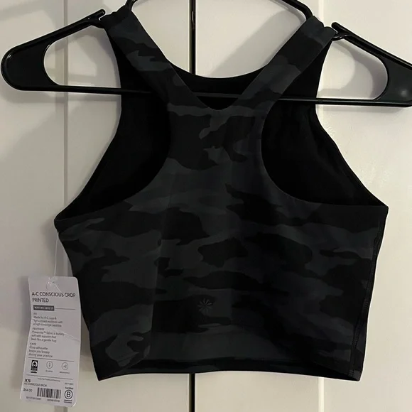 NWT Athleta Conscious Crop Printed - Picture 5 of 6